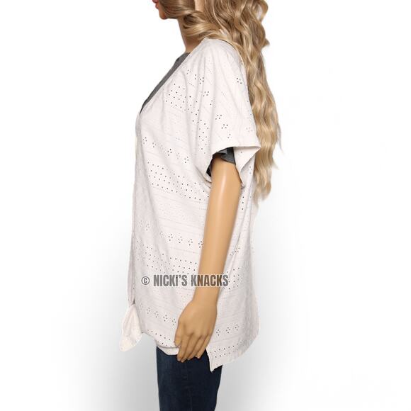Como Blu Eyelet Knit Button Front Tie Hem Top Ivory Cream Lightweight Size 3X - Picture 4 of 10